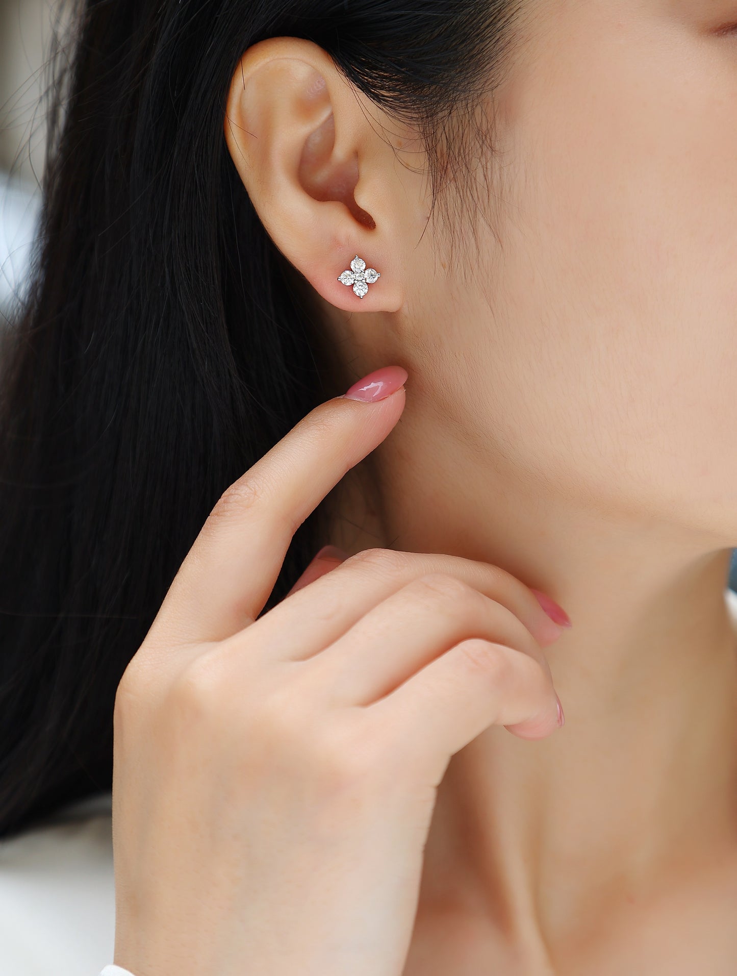 925 Sterling Silver Platinum Moissanite Star Earrings