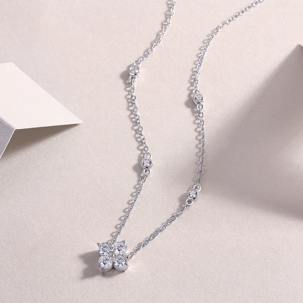 925 Sterling Silver Platinum Moissanite Star Necklace